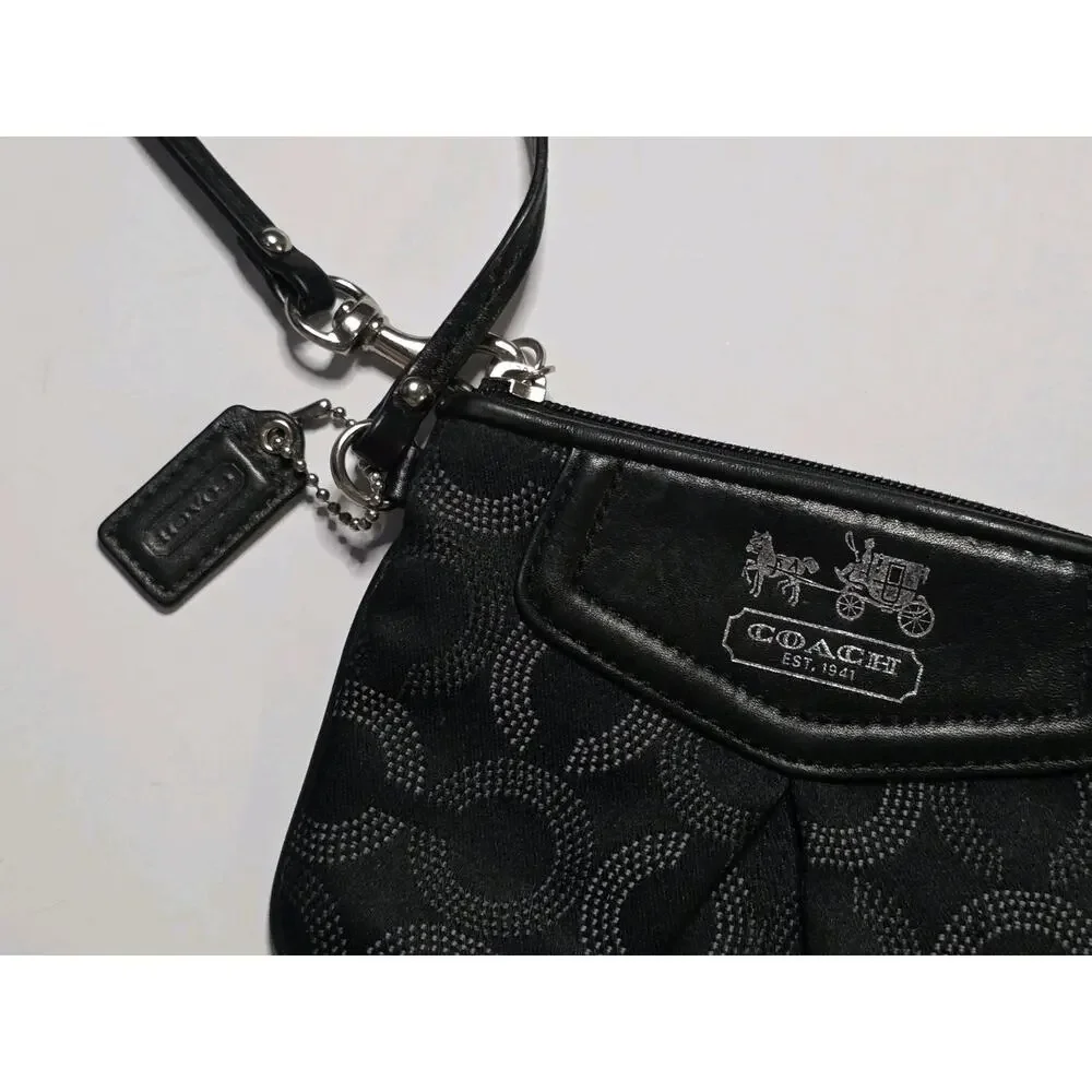 Coach Madison Op Art Wristlet Blue Interior Hang Tag